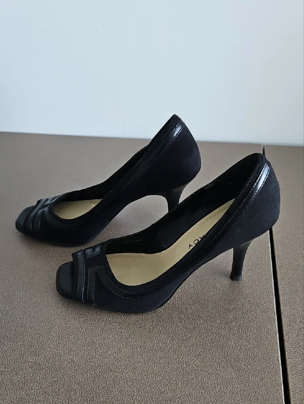 Ellen Tracy Black Peep-Toe Leather Heels